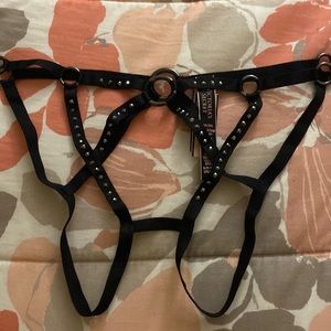 This panty has opens in front and back. Crystals Swarovski!